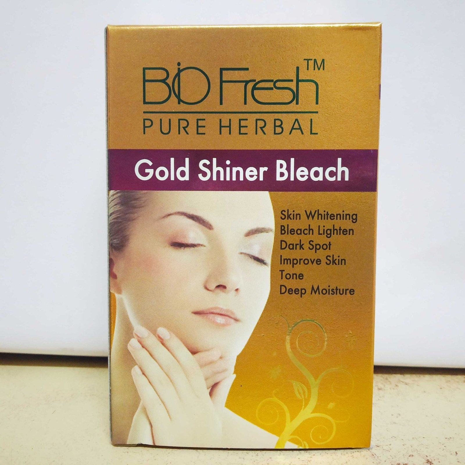 bca3272f23b96f550994ba892dda2ab1 BIO FRESH GOLD SHINER BLEACH 38ML - Image 1